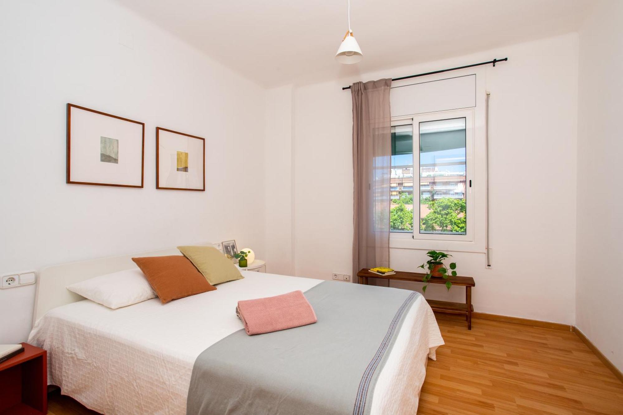 Bright Center Eixample Apartment